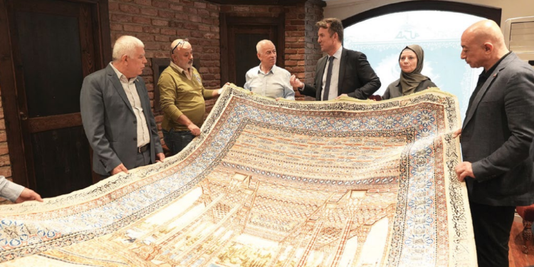 Türk el halıcılığı yeni projelerle  tekrar zirveye çıkacak