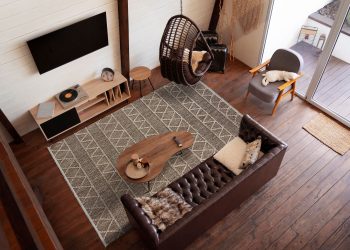 Woolen Halı 800 noktada